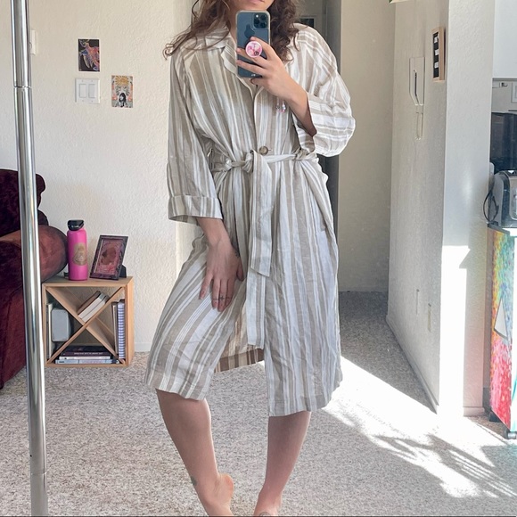 GAP Linen Shirt Dress - Picture 2 of 2